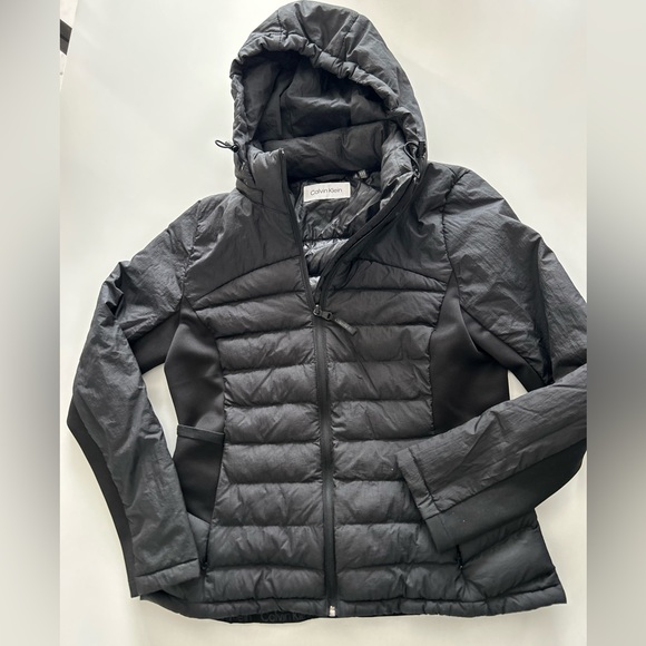 Calvin Klein Down Jacket w/ removable hood - Picture 1 of 3